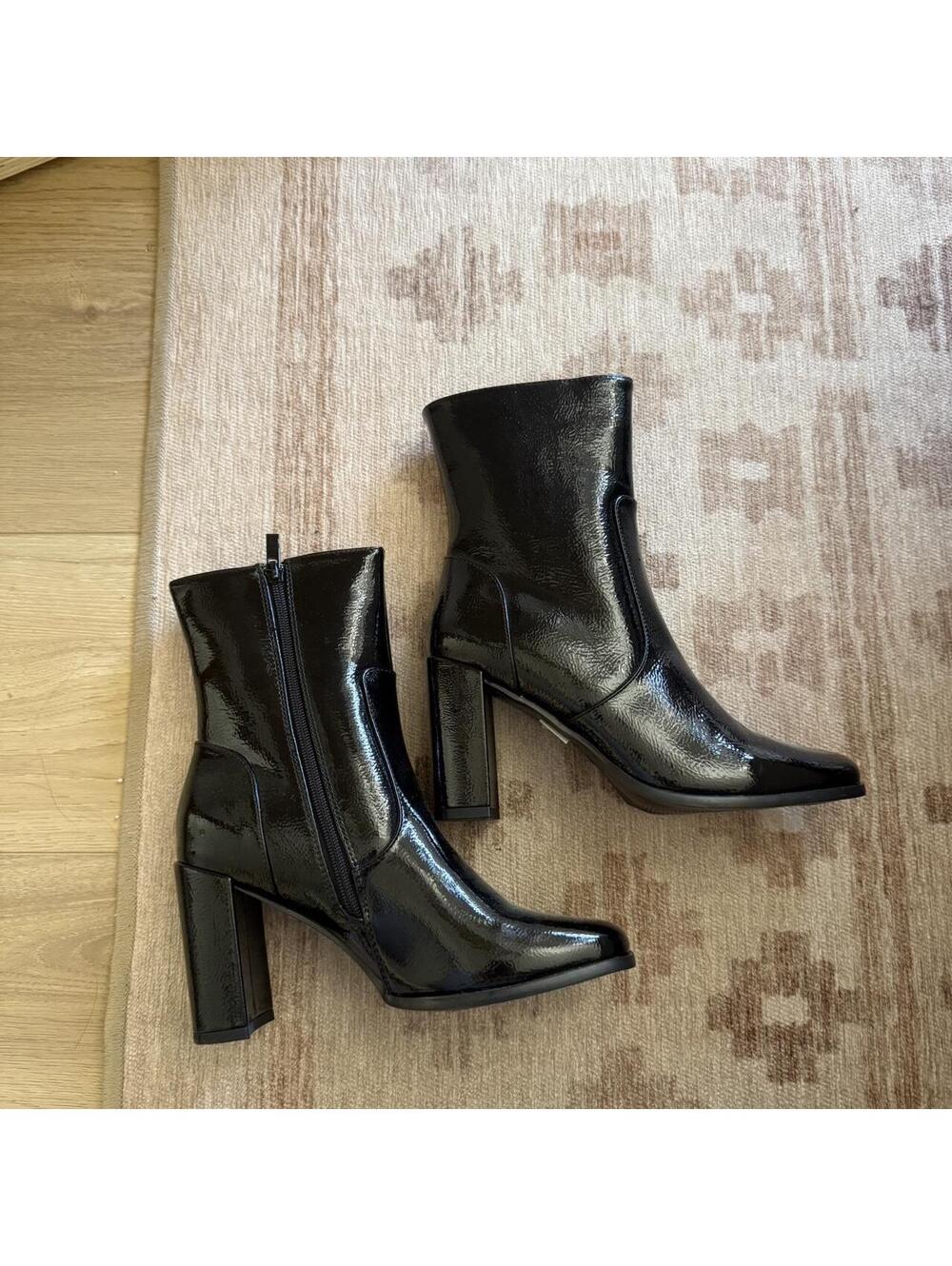 Women's Black Boot